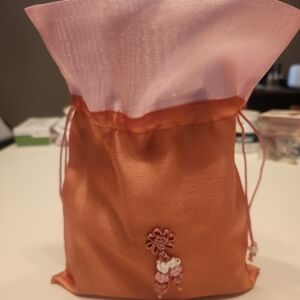 K-Beauty Skincare Bundle 🇰🇷✨ All New + Korean Gift Bag w/ Traditional Knot 🪢